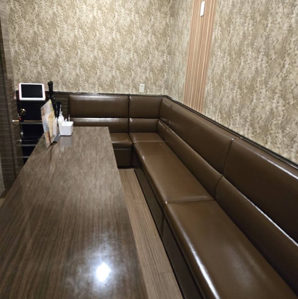 朝カラやヒトカラに◎料理やドリンクをお供にお楽しみ下さい♪