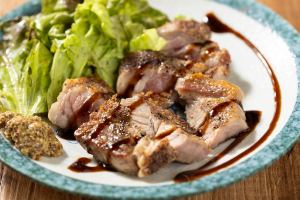 Grilled pork with black pepper