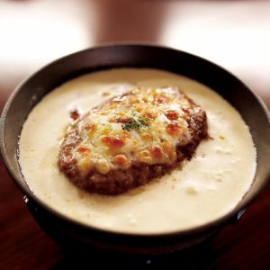 チーズフォンデュ風ハンバーグドリア
