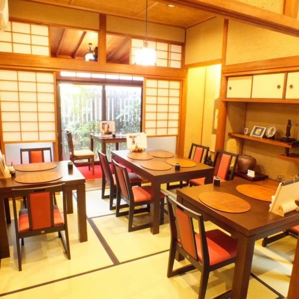 和室內裝飾，平靜的氣氛是日式的氣氛。因為它是一個完整的區域，你可以悠閒地穿上鞋子♪