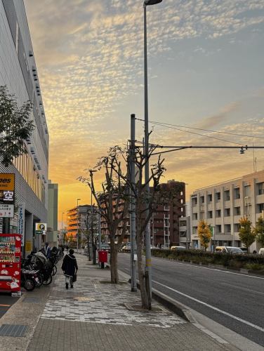 お車でお越しの方へ

Times駐車場が利用可能になりました！ 
国道2号線西行き・イトマンスイミングスクール横（新型精算機あり）  店舗までスグです。
駐車証明証が必要となりますので必ず精算機からお出しください。

今からのランチやディナーに便利にどうぞ 
カウンターで蒸し野菜のサラダそばミニを

ヘルシー＆温かで冬おすすめ

11:00～21:00（L.O.）通し営業

#そば処御影峡洛 #Times駐車場 #蒸し野菜サラダそば #神戸そば #mikagenakamachisoba