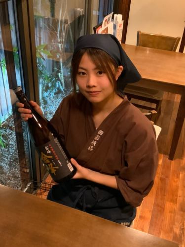 十日えびすの1日目、よいえびす。
行かれた方はお疲れ様でした。
これから行かれる方はお気をつけて。

どちら様もひととおり終わられてほっと一息に
当店でゆっくりお蕎麦やお酒はいかがですか？

酒屋オススメの芋焼酎 金峰を始め、蕎麦焼酎や黒糖焼酎、
店主がオススメの久保田 千壽、なかでも純米吟醸は
リーズナブルで格別です。
ぜひ、蕎麦をアテにお試しくださいね😊️

#阪神御影 #そば処御影峡洛 #御影ディナー 
#御影ディナーも峡洛で #御影坂