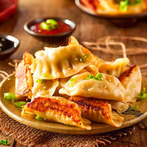 Torido 的推荐！本店招牌菜“鸡肉饺子＆黑猪肉饺子”附无限量畅饮套餐！