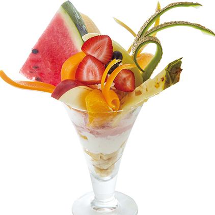 フルーツパフェ