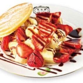 チョコいちごバナナパンケーキ