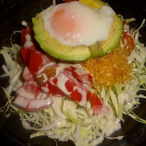 小エビとアボカドのタルタルサラダ