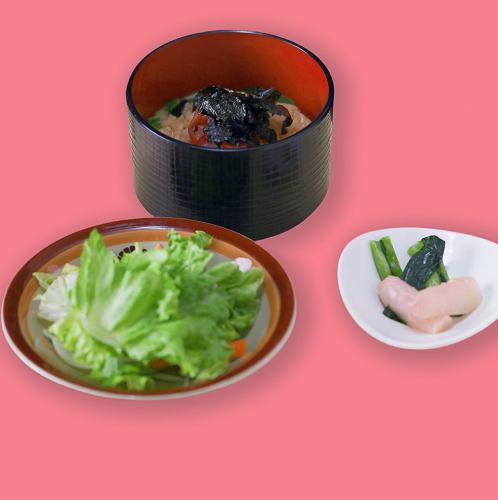 お茶漬けセット（シャケ・明太・梅）