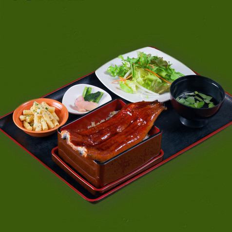 부담없이 즐길 수 있는 각종 정식 메뉴! 점심 시간도 만끽♪