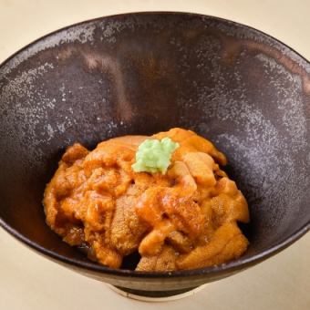 特選雲丹と銘酒の饗宴。大切な日にふさわしい“松”飲み放題コース