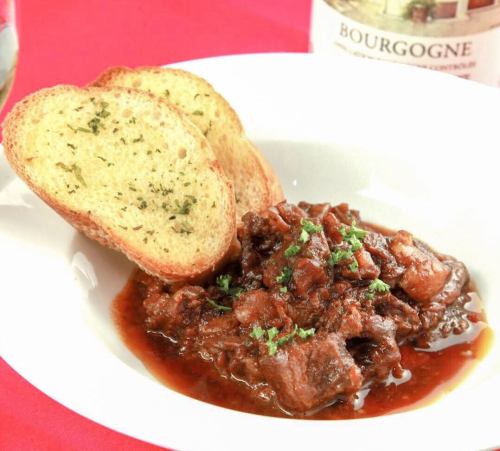 紅酒燉牛筋