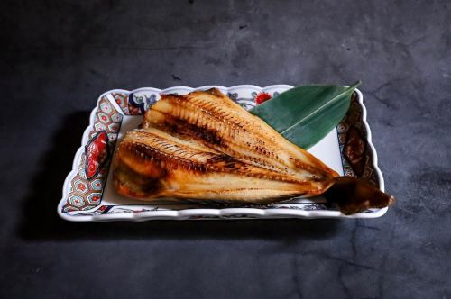 ホッケの塩焼き/炙り胡麻だれシメサバ