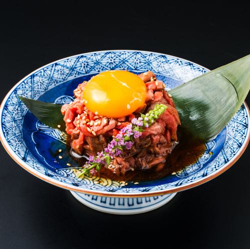 名物！炙りユッケ