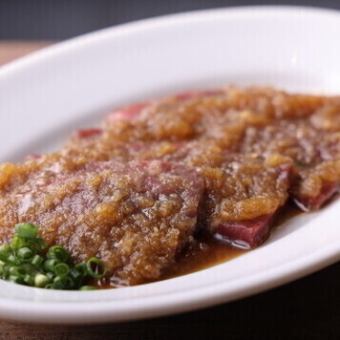 近江牛の様々な部位の焼肉