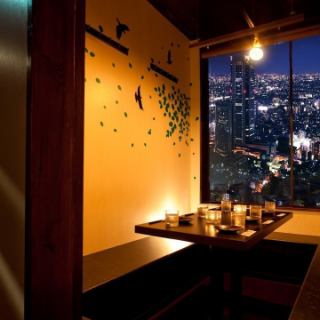 Banquet in a completely private room overlooking the night view ♪ You can enjoy the banquet elegantly while overlooking the night view of the city ♪ We provide a relaxing space that makes you forget the hustle and bustle of everyday life ★ Girls-only gathering, joint party, entertainment, and other banquets Recommended for 8 to 12 people * [Shinjuku Kabukicho Izakaya All-you-can-drink All-you-can-eat Banquet Date Girls' Association Joint Party Charter Welcome Party Farewell Party]