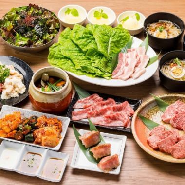 ``Luxury! Luxury course'' with 16 dishes including the finest thick-sliced tongue and 3 types of A5 Japanese black beef, all-you-can-drink included for 2 hours ★250 yen/person discount for reservations by phone