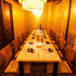 Private rooms with a calm atmosphere based on brown.Since the partition of the private room can be removed, it is also possible to use the private room for up to 26 people! It is a recommended space for banquet use.