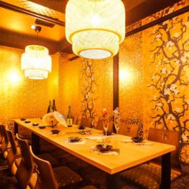 Private room for up to 7 people.Because it is a completely private room, you can relax without worrying about the surroundings.It is a seat that is easy to use not only for banquets, but also for entertaining and important meals.