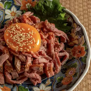 和牛ユッケ