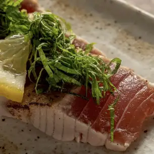 マグロ炙りたたき