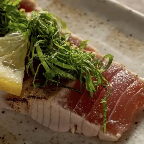 マグロ炙りたたき