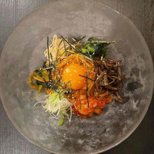 一心特製ビビン麺