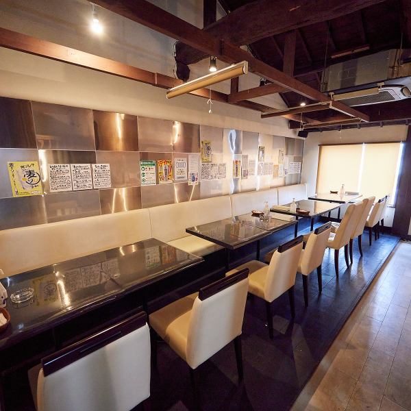 ≪Table seats that can be reserved for 4 people x 6 seats≫ Table seats on the 2nd floor can be reserved for parties of 20 or more people.You can join the tables and sit together, so there is no doubt that you will have a great time.