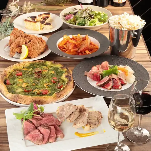 ≪Perfect for banquets and parties!≫ We offer four different all-you-can-drink courses to suit your occasion!