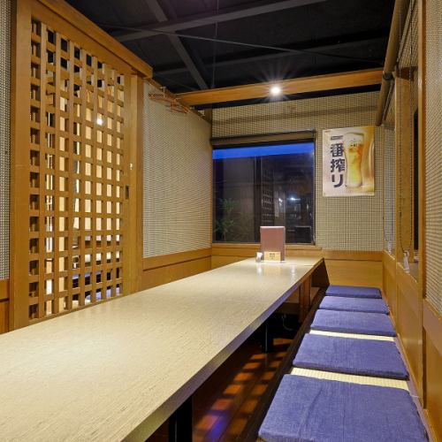 こちらの掘りごたつのお席は15名様用です。