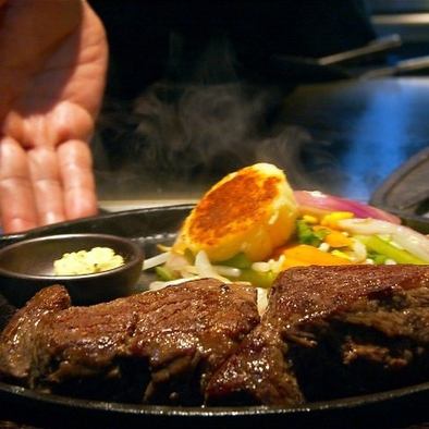 ランチタイムは11:30～15：00まで、昼飲みも大歓迎です！