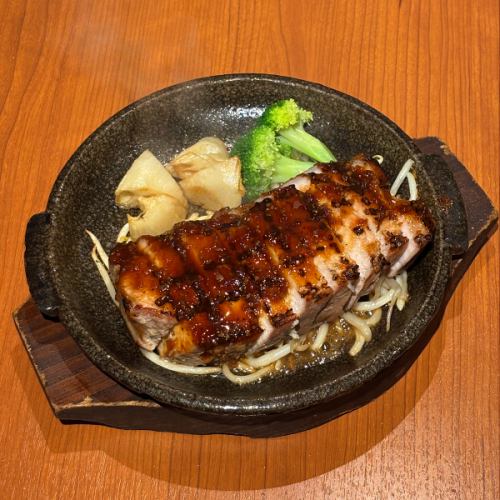 朝日豚の特選ステーキ