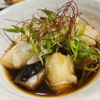 魚沼モチと茄子の揚げ出し