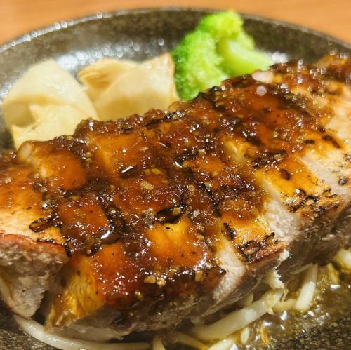 朝日豚の特選ステーキ