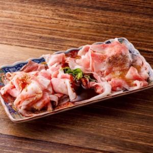 黒毛和牛A５薄切りカルビ三種盛り