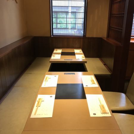 We have many table seats and sunken kotatsu seats.If you have any requests such as budget and number of people, please contact us.