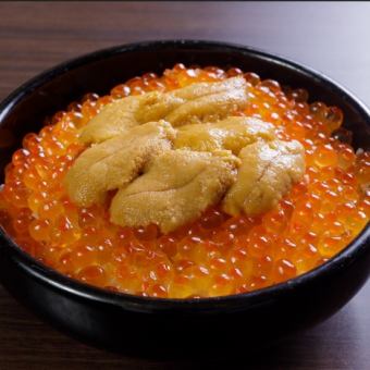 Mini sea urchin and salmon roe rice bowl