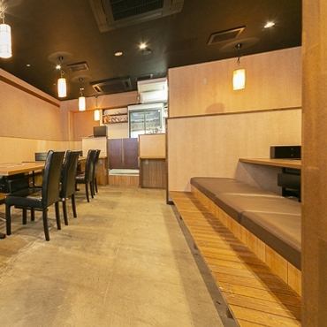 It is a hideaway Korean restaurant on the 3rd floor.The store has a calm atmosphere and can be used for various occasions such as banquets, returning from work, dates, friends, and girls-only gatherings.We also accept reservations, so please feel free to contact us ♪♪