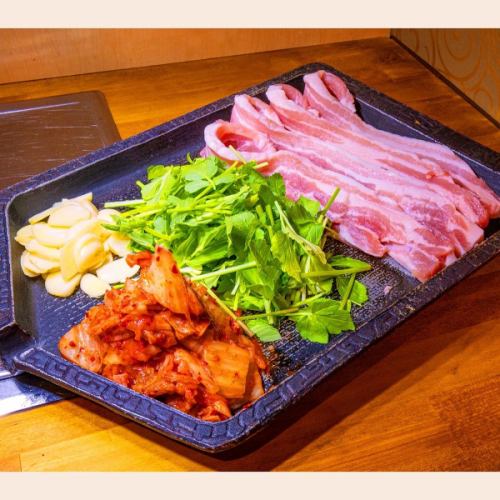 ミナリサムギョプサル♪