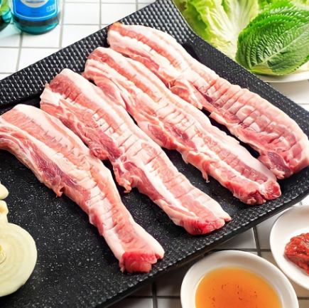 Enjoy Korean cuisine with a Samgyeopsal course and 2 hours of all-you-can-drink (last order 30 minutes before closing)