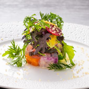 《Etoile-星のコース-》 海の幸と旬野菜のサラダ・菰錦豚のグリエ等全7品5500円(税込)