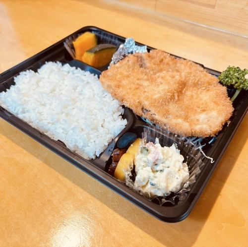 とんかつ弁当