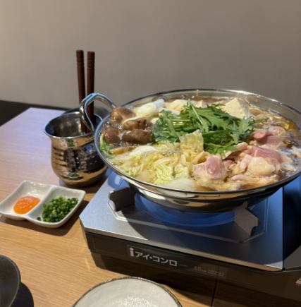 냄비가있는 야키토리 코스 (2 시간 음료 무제한 포함) 6000 엔 (세금 포함)