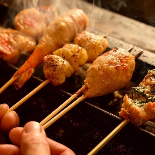 香ばしさと肉の旨味が抜群！備長炭で焼いた本格焼鳥！