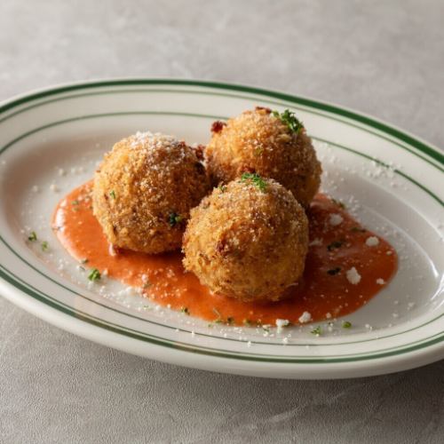 ミートソースリゾットのアランチーニ　3個