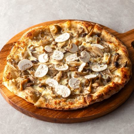 森のきのこピッツァ