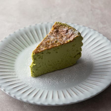 抹茶の半熟ベイクドチーズケーキ