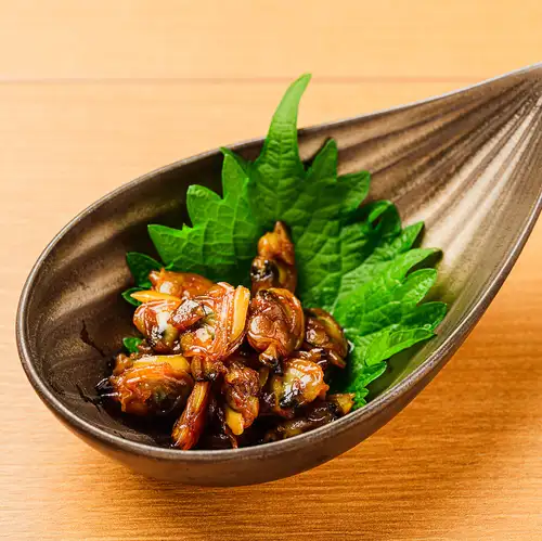Clams simmered in soy sauce
