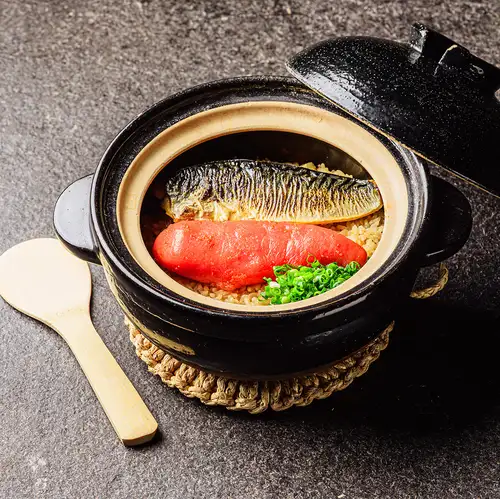 Clay pot rice with Hokkaido-produced mentaiko (spicy cod roe) and mackerel