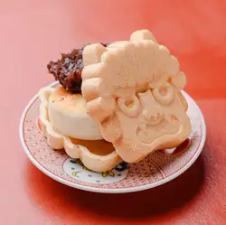 Crispy baked mochi monaka (wafer filled with sweet bean paste)