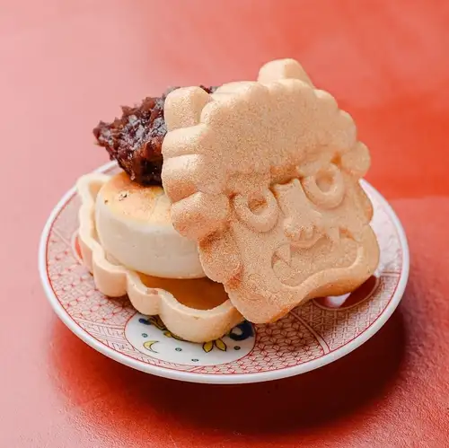 Crispy baked mochi monaka (wafer filled with sweet bean paste)