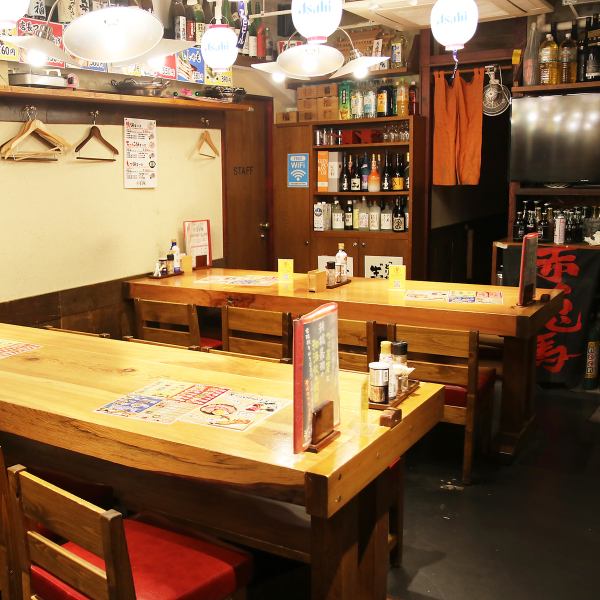 【貸切も大歓迎!最大30名様、少人数貸切もお問い合わせください!】モニターのご用意もございますのでサプライズムービーや余興などにもご利用いただけます!少人数での貸切でもお受けできますのでぜひお気軽にご相談下さい。こだわりの厳選日本酒を片手に絶品お料理の数々をご堪能いただけます!